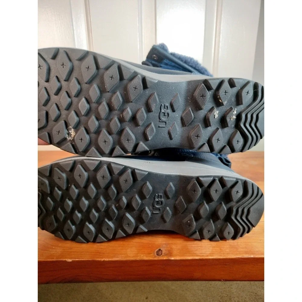 UGG Adirondack III Chestnut‎ 100% Waterproof Winter Boots Women's Size 8.5
